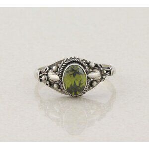 Sterling Silver Green Cubic Zirconia Ring Size 9 1/4